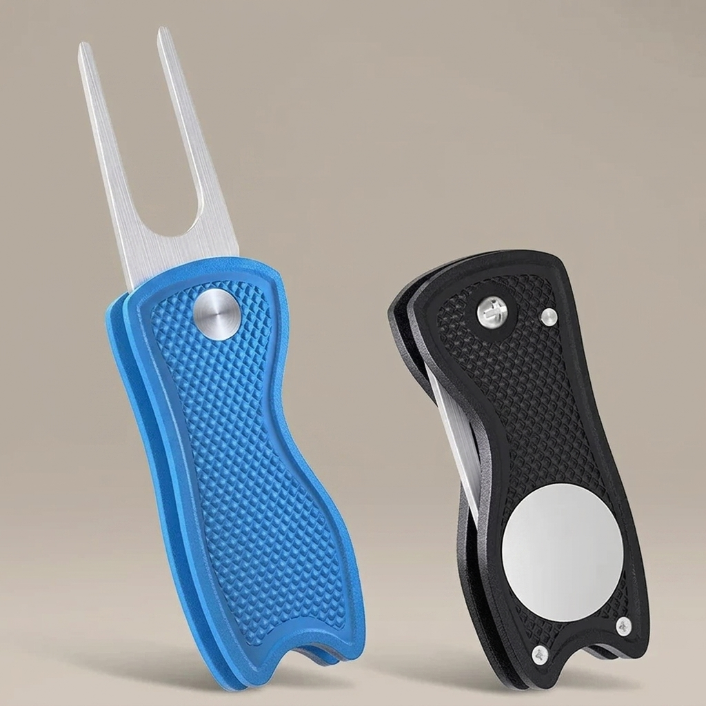 Foldable golf divot repair tool studio product shot